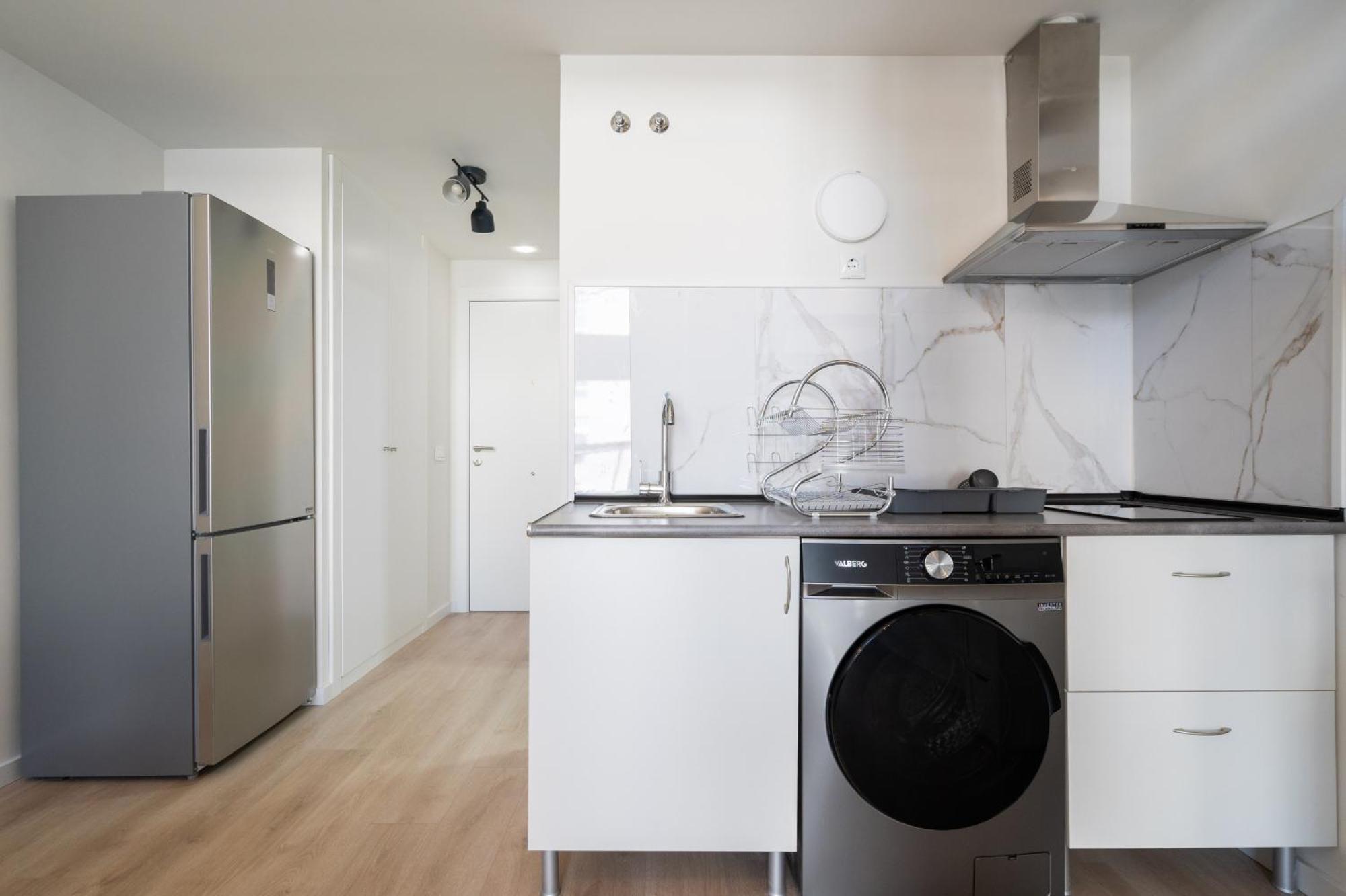 Apartamento Loft Reformado Industrial Con Garaje Alquiler Temporal Madrid Exterior foto