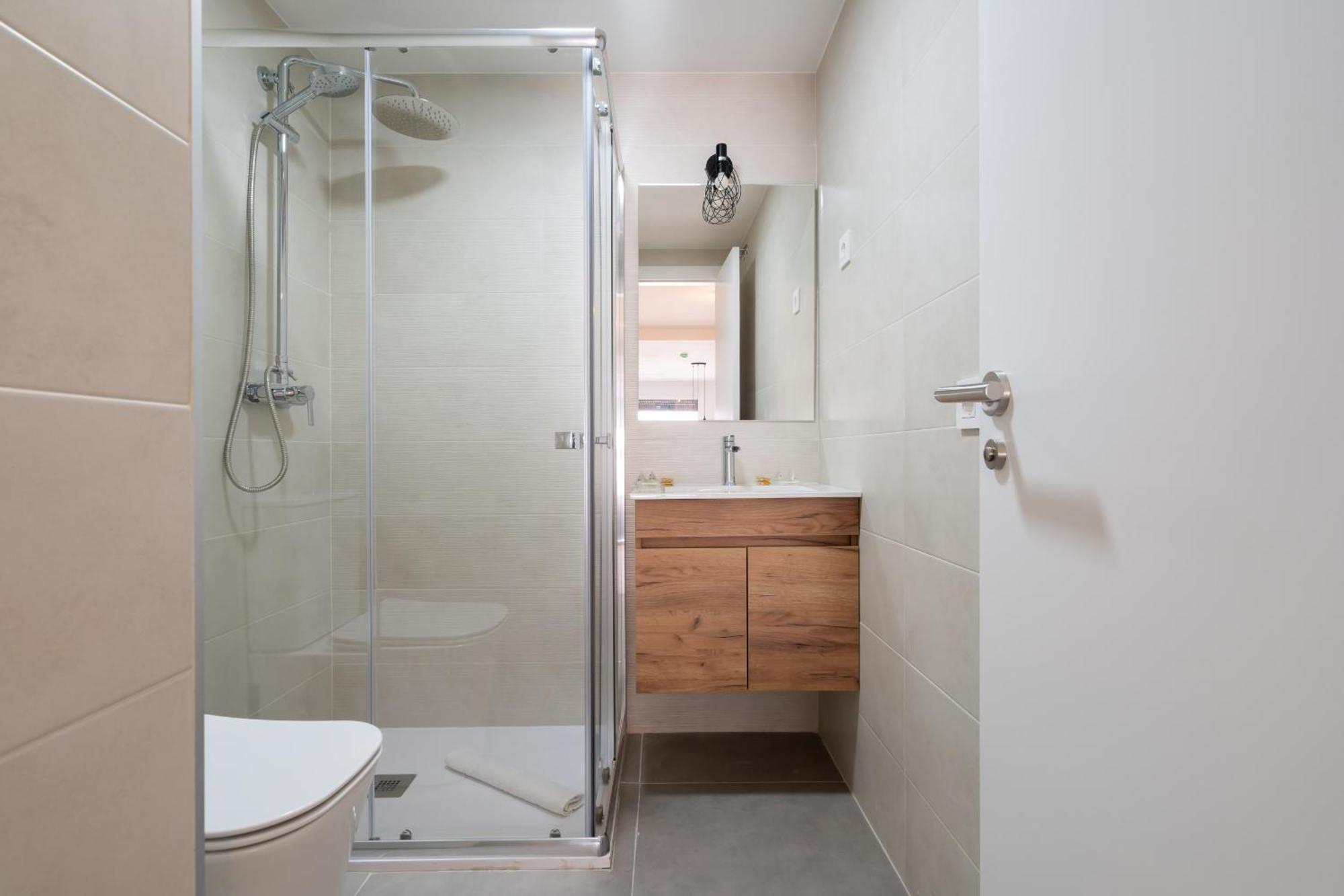 Apartamento Loft Reformado Industrial Con Garaje Alquiler Temporal Madrid Exterior foto