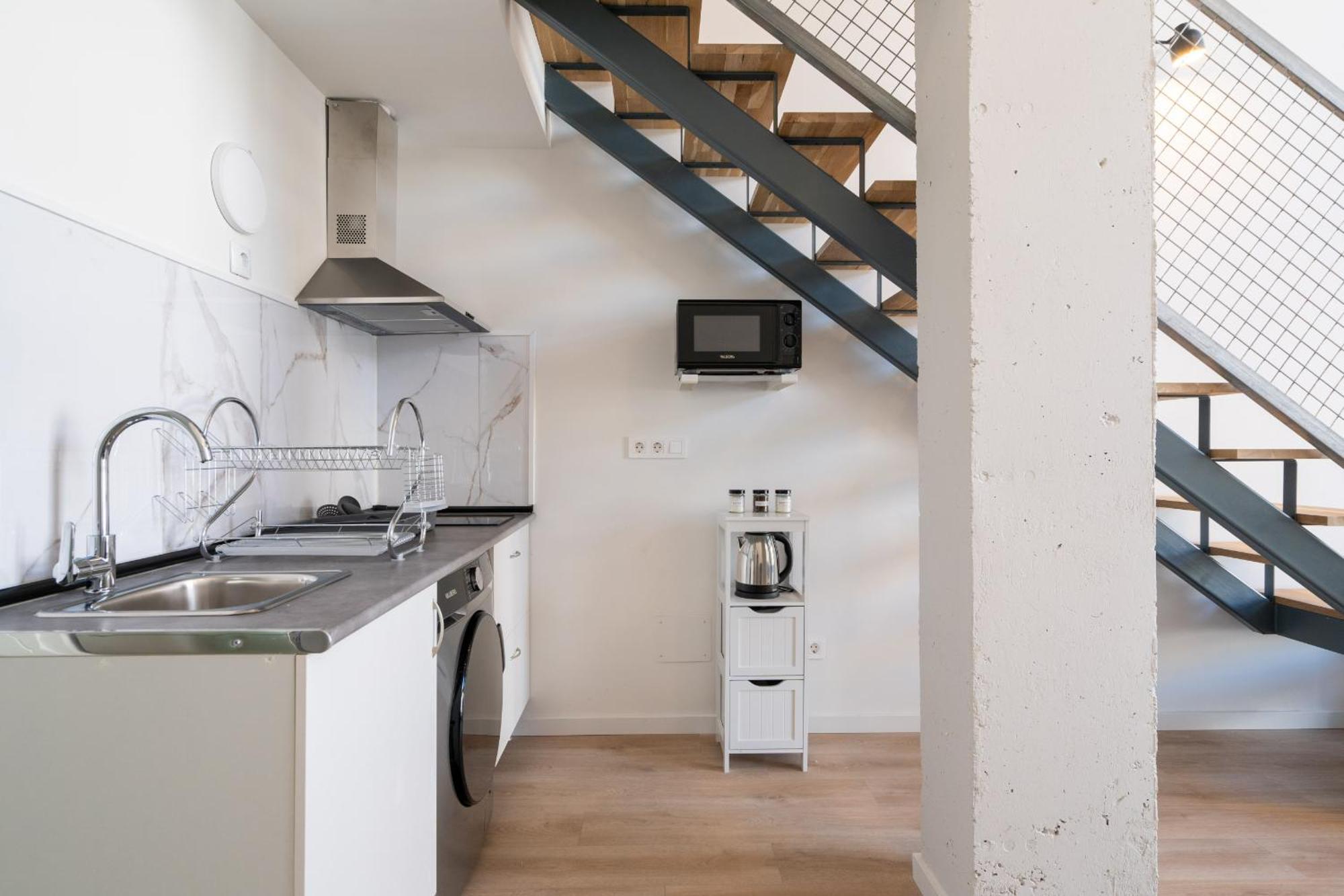 Apartamento Loft Reformado Industrial Con Garaje Alquiler Temporal Madrid Exterior foto