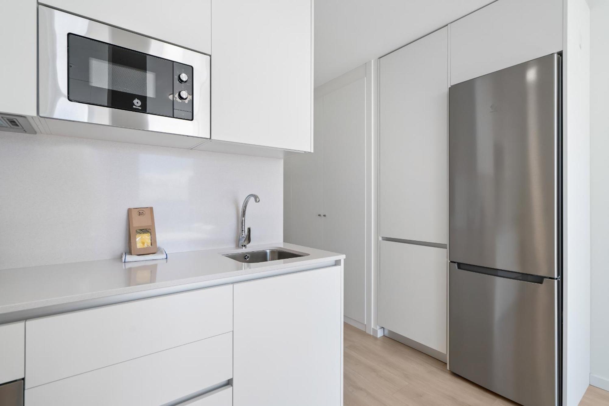 Apartamento Loft Reformado Industrial Con Garaje Alquiler Temporal Madrid Exterior foto