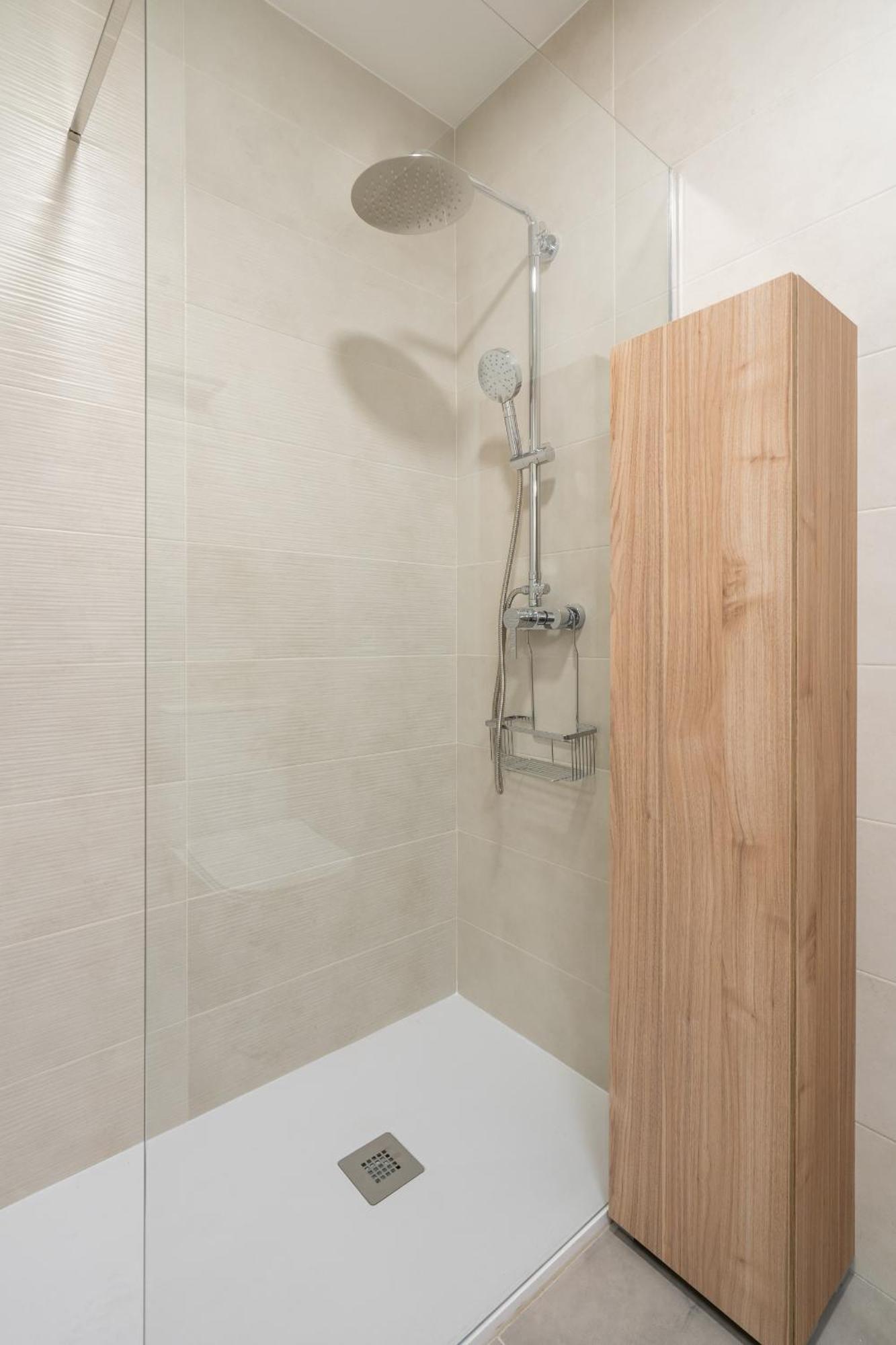Apartamento Loft Reformado Industrial Con Garaje Alquiler Temporal Madrid Exterior foto